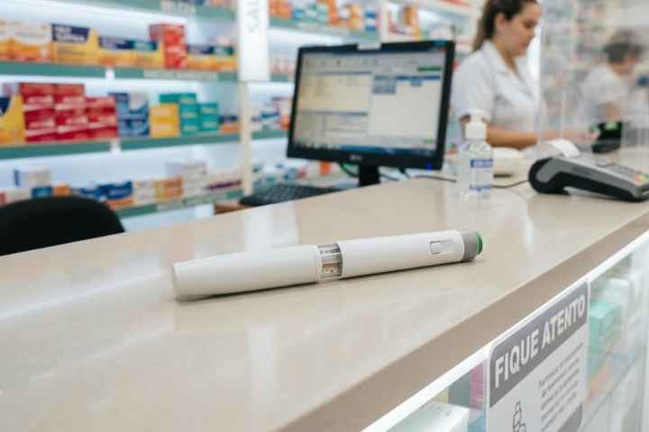 Mercado informal responde por 53,8% das doses de GLP-1 consumidas no Brasil